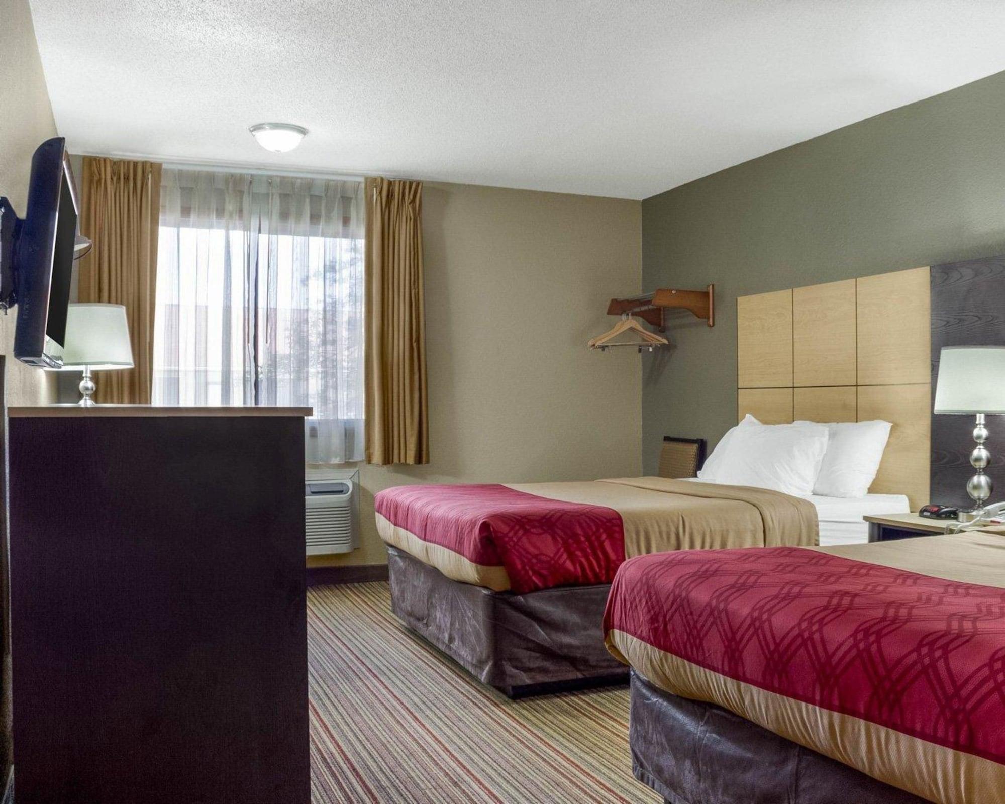 Econo Lodge Grand Forks Exterior photo