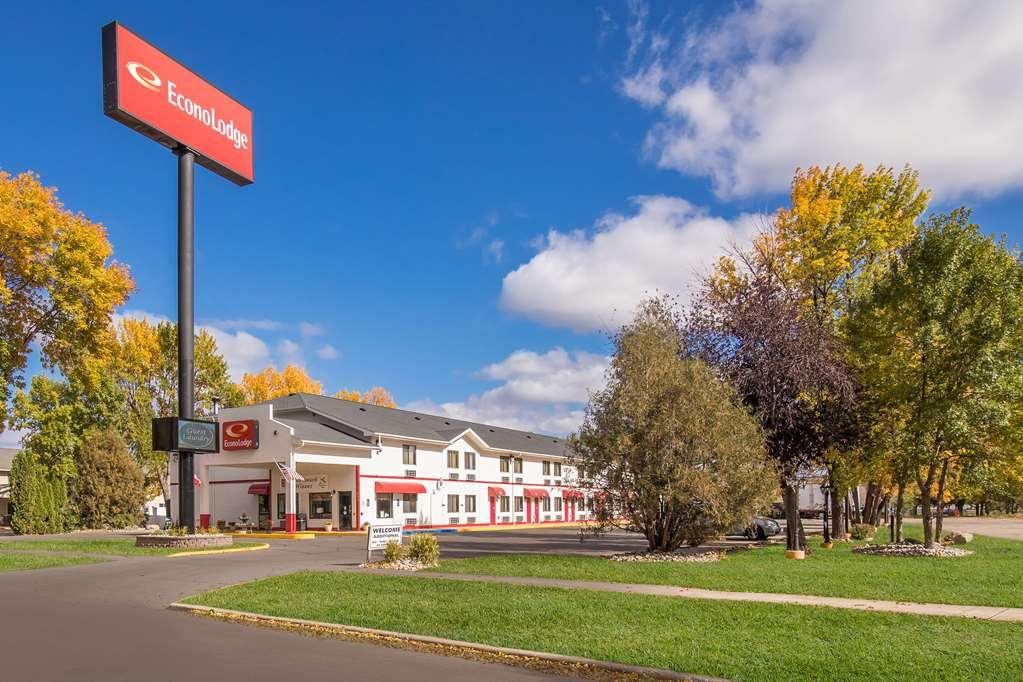 Econo Lodge Grand Forks Exterior photo