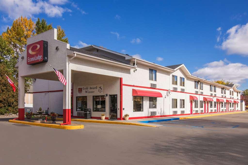 Econo Lodge Grand Forks Exterior photo